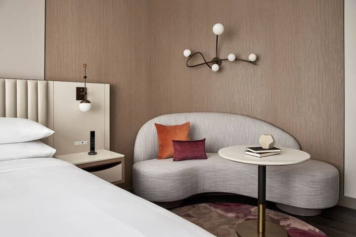 Room 13 of 60