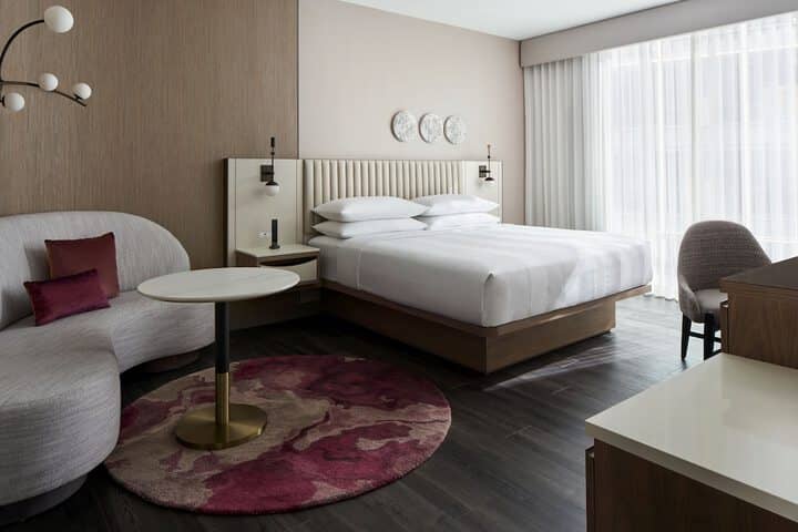 Room 5 of 60