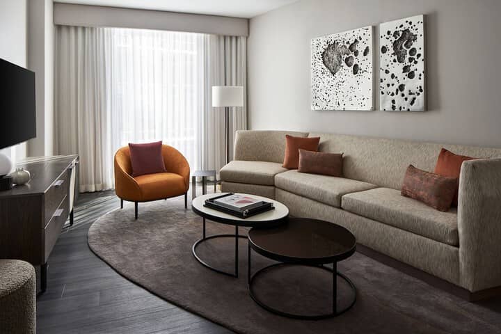 Room 16 of 60